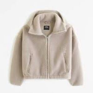 Abercrombie & Fitch
YPB neoWARM Hooded Full-Zip